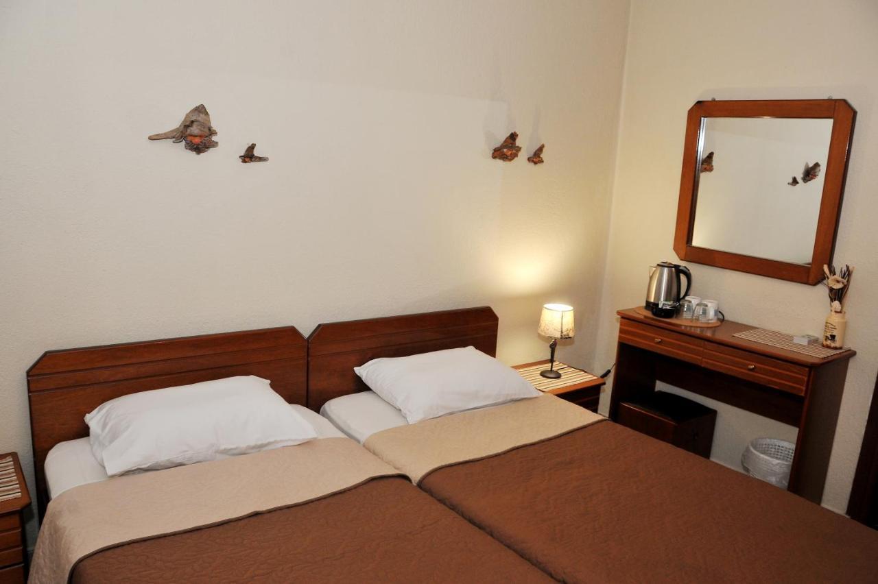 Guesthouse Bloutsos Rooms كاستراكيون المظهر الخارجي الصورة
