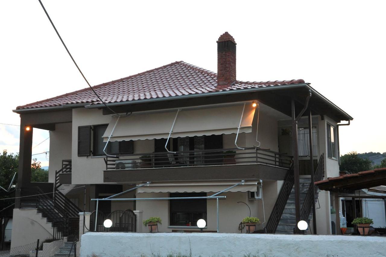 Guesthouse Bloutsos Rooms كاستراكيون المظهر الخارجي الصورة